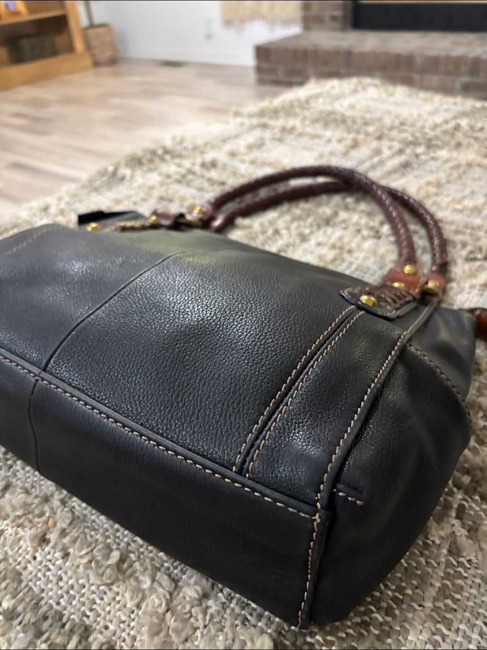 Fossil black leather with cream stitching, double braided handles, - Picture 4 of 14